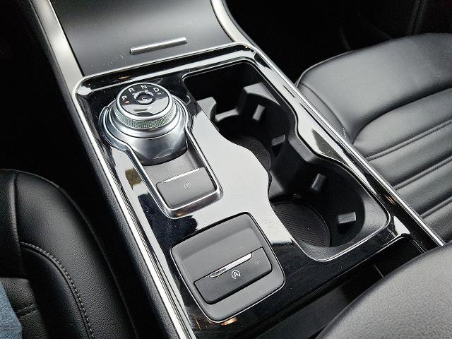 Certified 2020 Ford Edge SEL w/ Convenience Package image 14