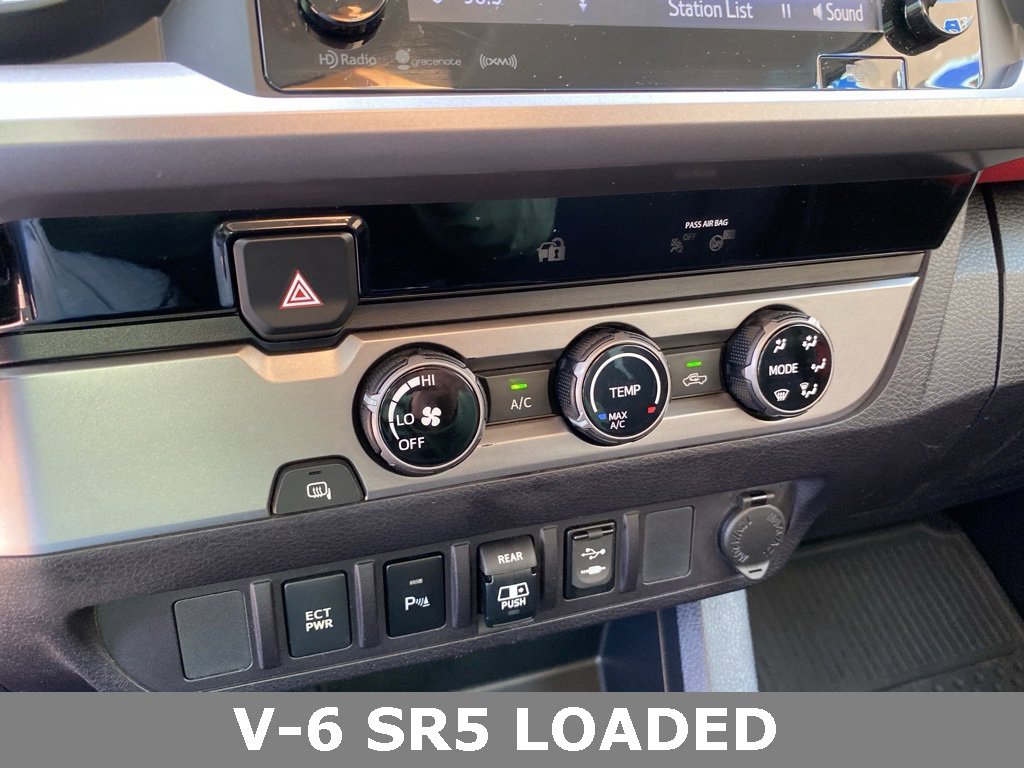 Used 2018 Toyota Tacoma SR5 image 30