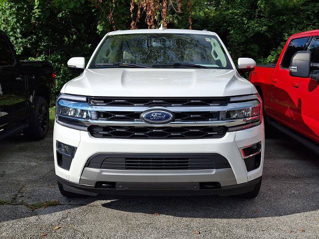 Certified 2023 Ford Expedition Max Limited AWD/4WD image 2