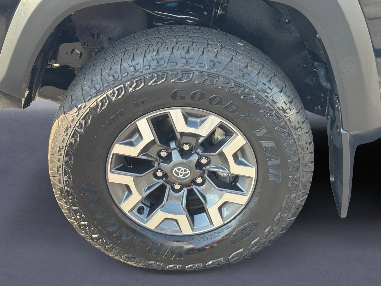 Used 2023 Toyota Tacoma TRD Off-Road AWD/4WD image 10