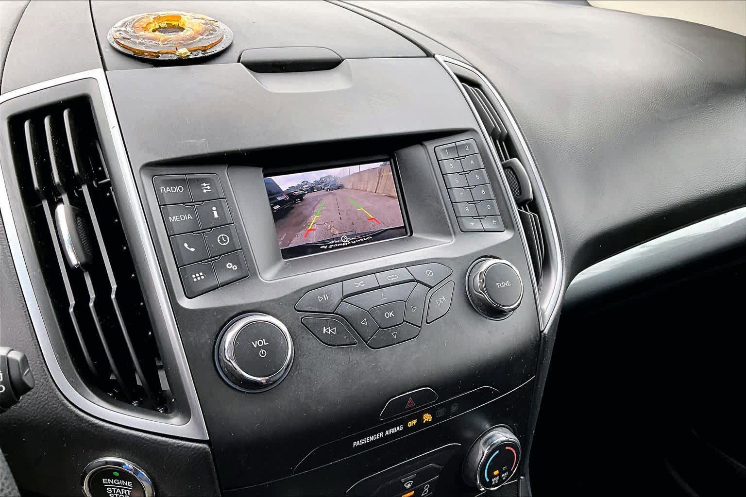 Certified 2019 Ford Edge SE FWD image 29