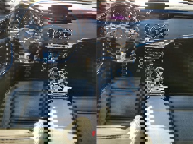 Used 2022 Kia Stinger GT-Line image 24