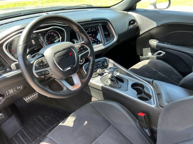 Used 2017 Dodge Challenger GT w/ Driver Convenience Group AWD/4WD image 18