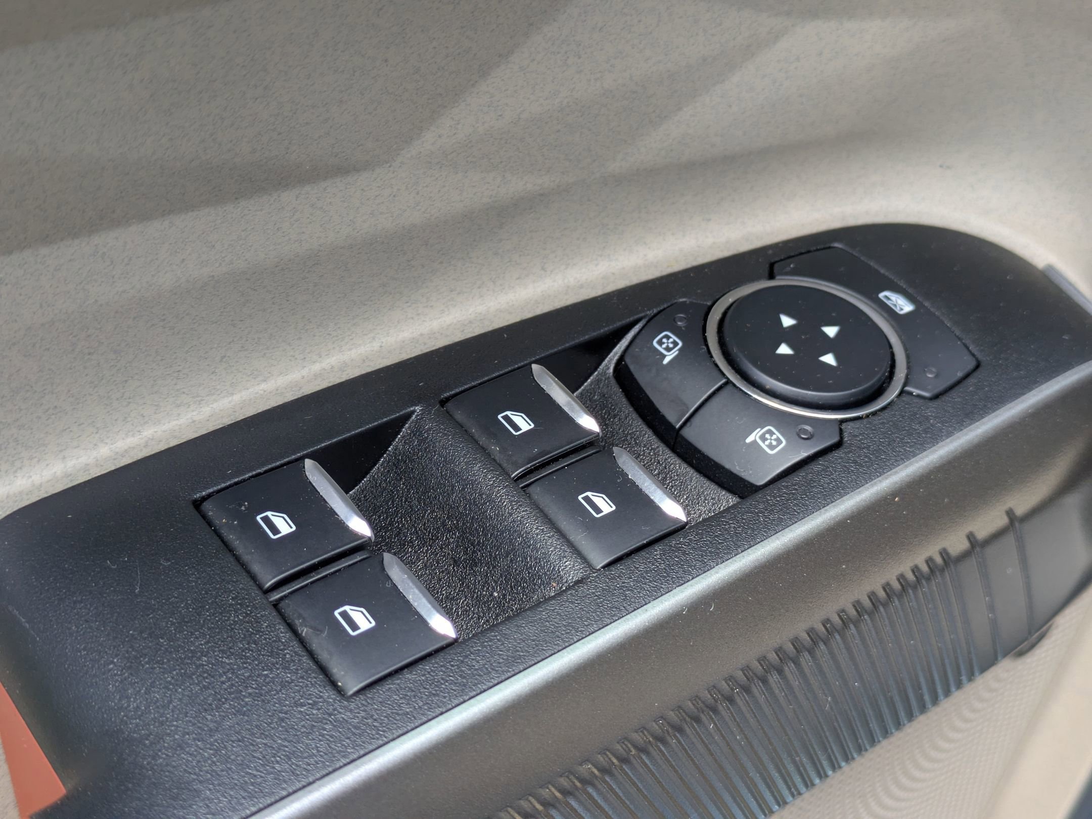 Certified 2025 Ford Maverick Lariat w/ 4K Tow Package image 11