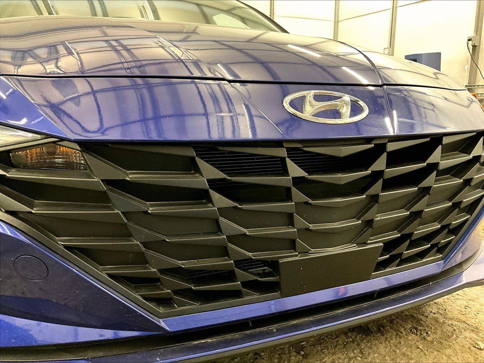 Used 2023 Hyundai Elantra SEL w/ Convenience Package FWD image 29