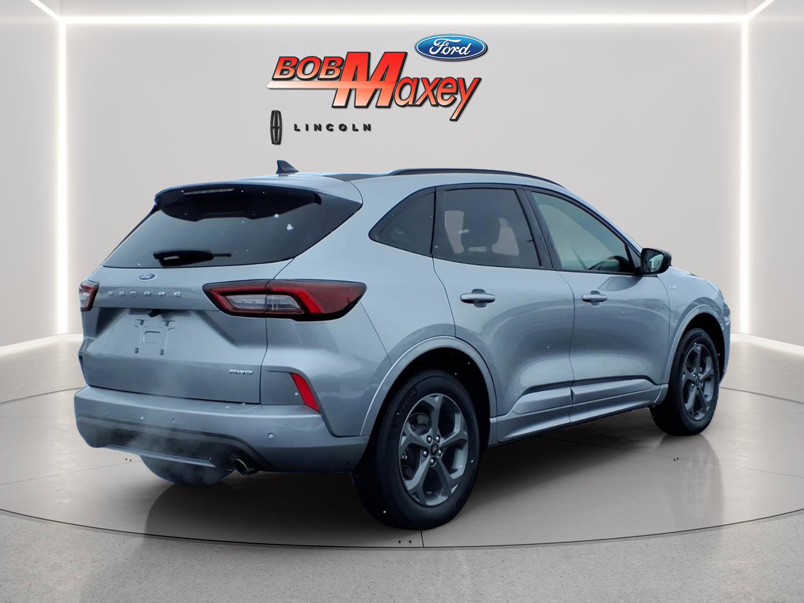 Certified 2024 Ford Escape ST-Line w/ Tech Pack #1 AWD/4WD image 4