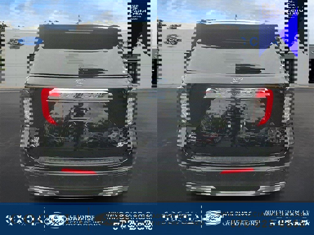 Certified 2022 Ford Explorer XLT w/ Equipment Group 202A image 4