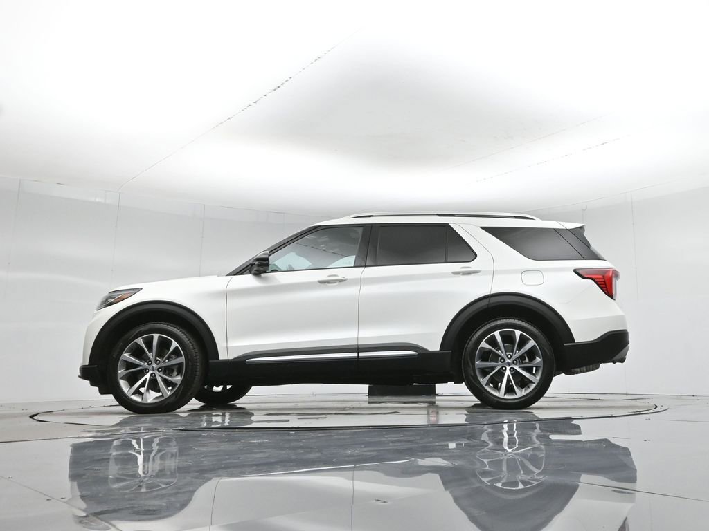 Certified 2025 Ford Explorer Platinum w/ Ultimate Package image 62