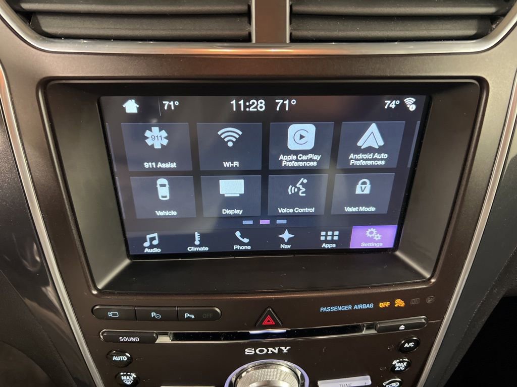 Certified 2017 Ford Explorer Limited w/ Equipment Group 301A image 9