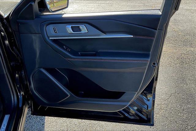 Certified 2025 Ford Explorer ST-Line w/ ST-Line Street Pack image 19