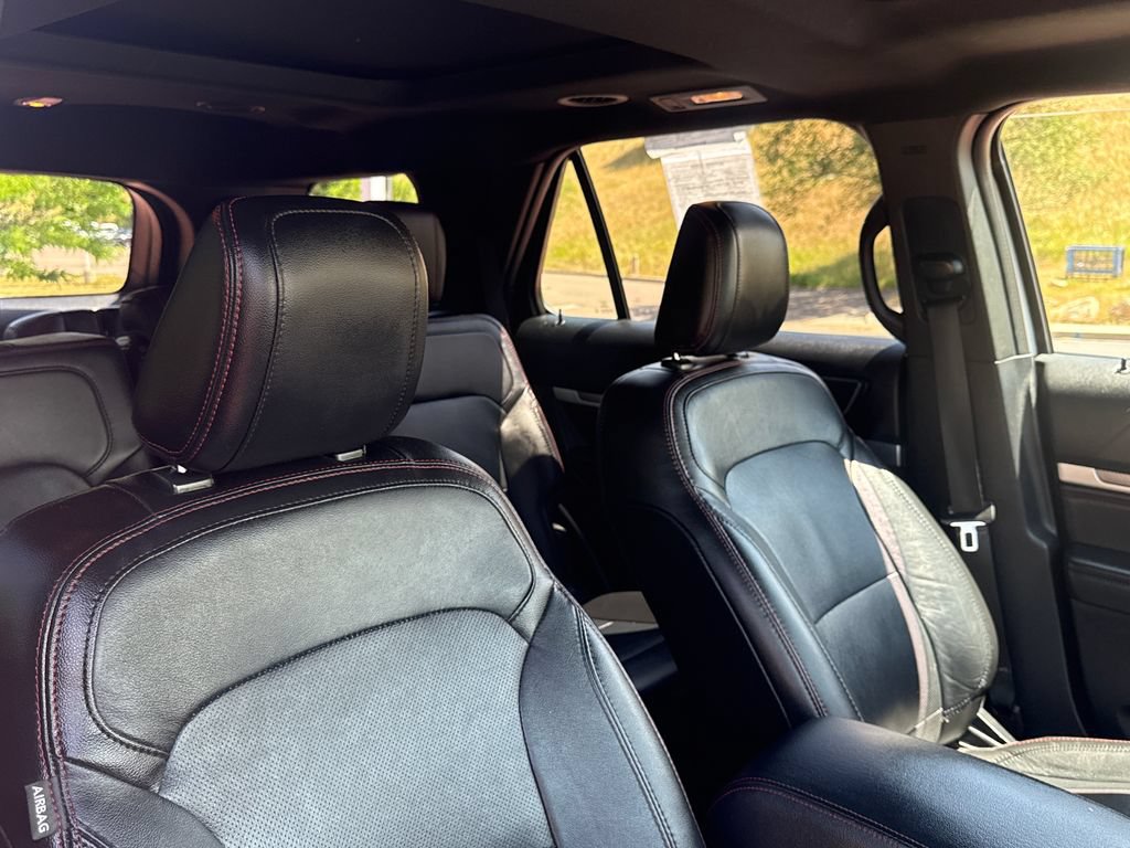 Certified 2018 Ford Explorer Sport AWD/4WD image 33