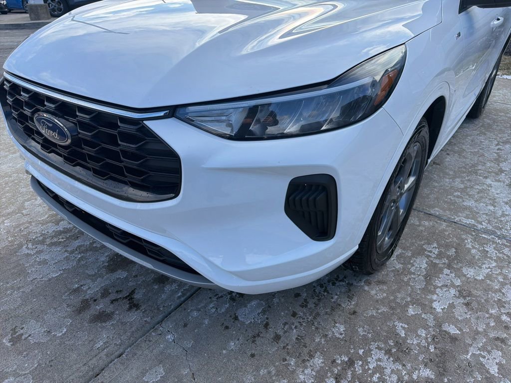 Certified 2023 Ford Escape ST-Line w/ Tech Pack #1 image 11