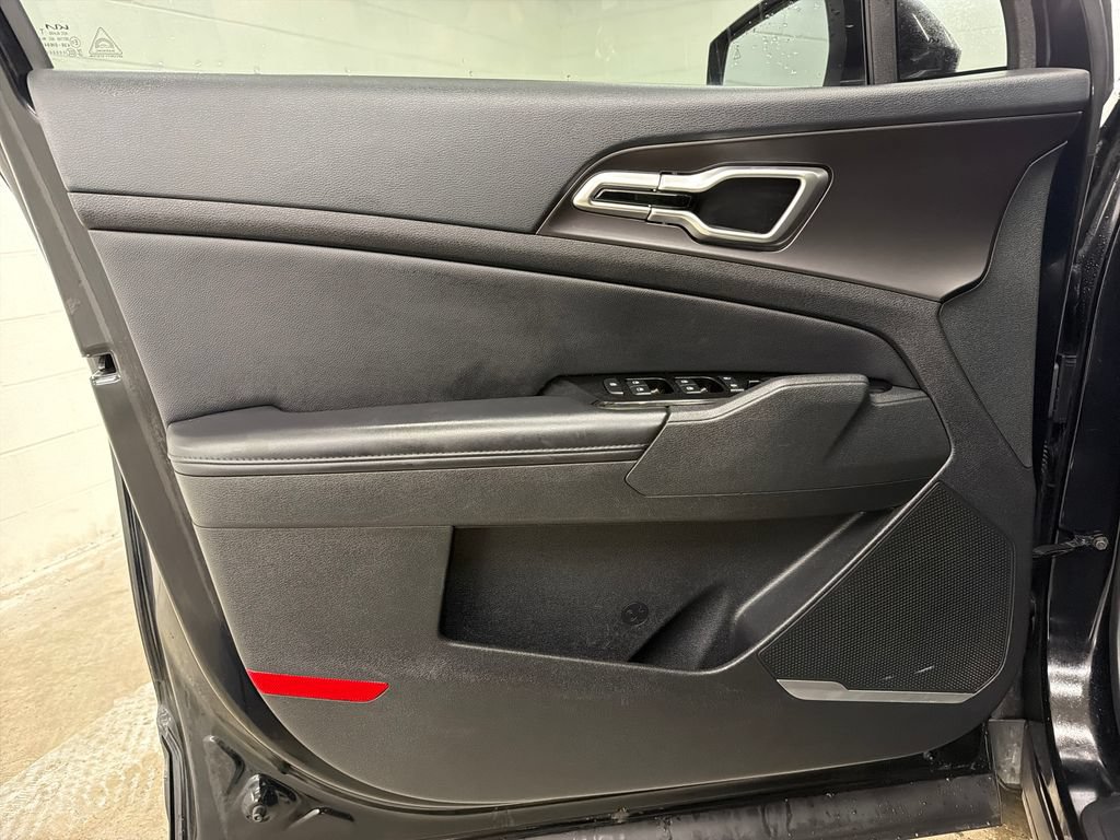 Used 2023 Kia Sportage EX FWD image 16