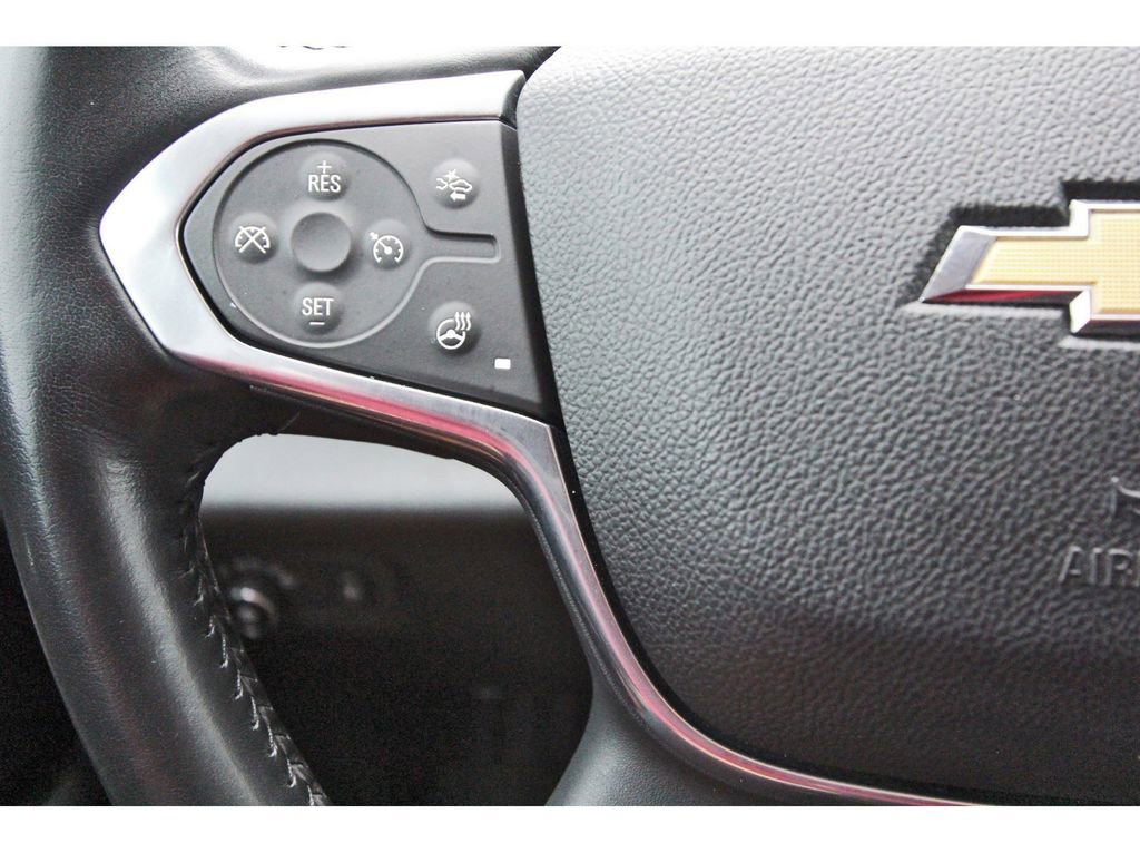 Used 2021 Chevrolet Traverse Premier w/ LPO, Blackout Package FWD image 21