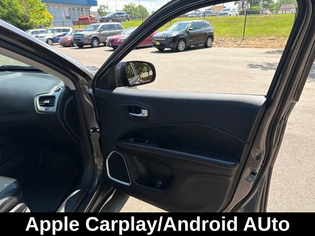 Used 2020 Jeep Compass Latitude AWD/4WD image 21