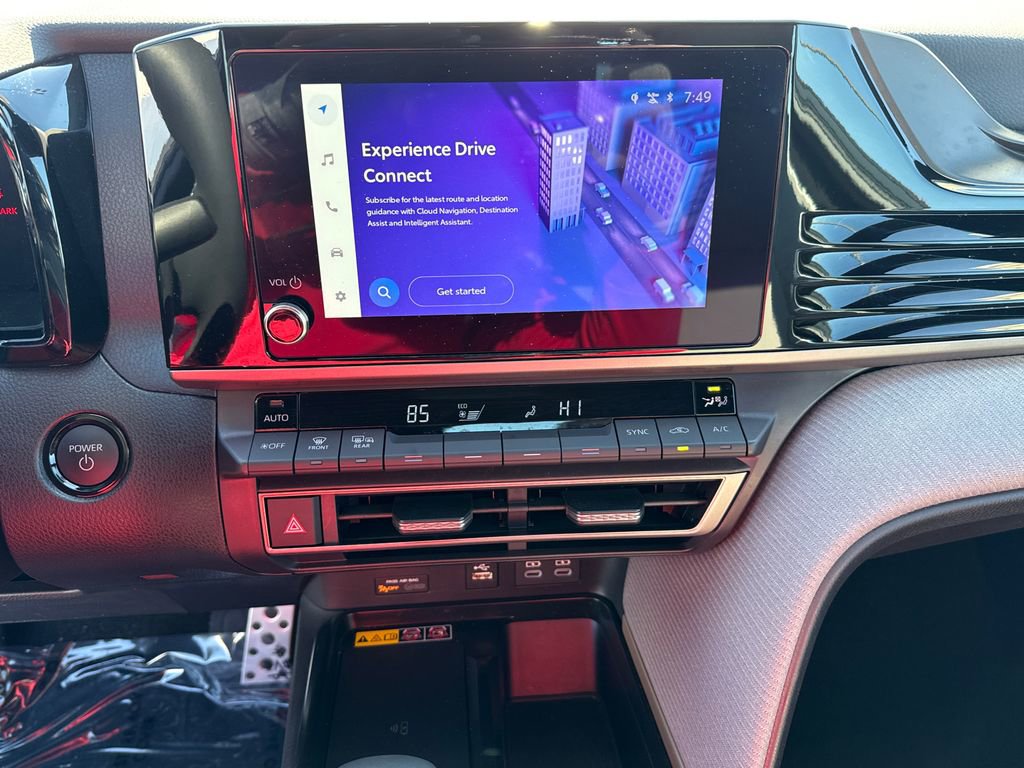 Used 2025 Toyota Camry SE image 28