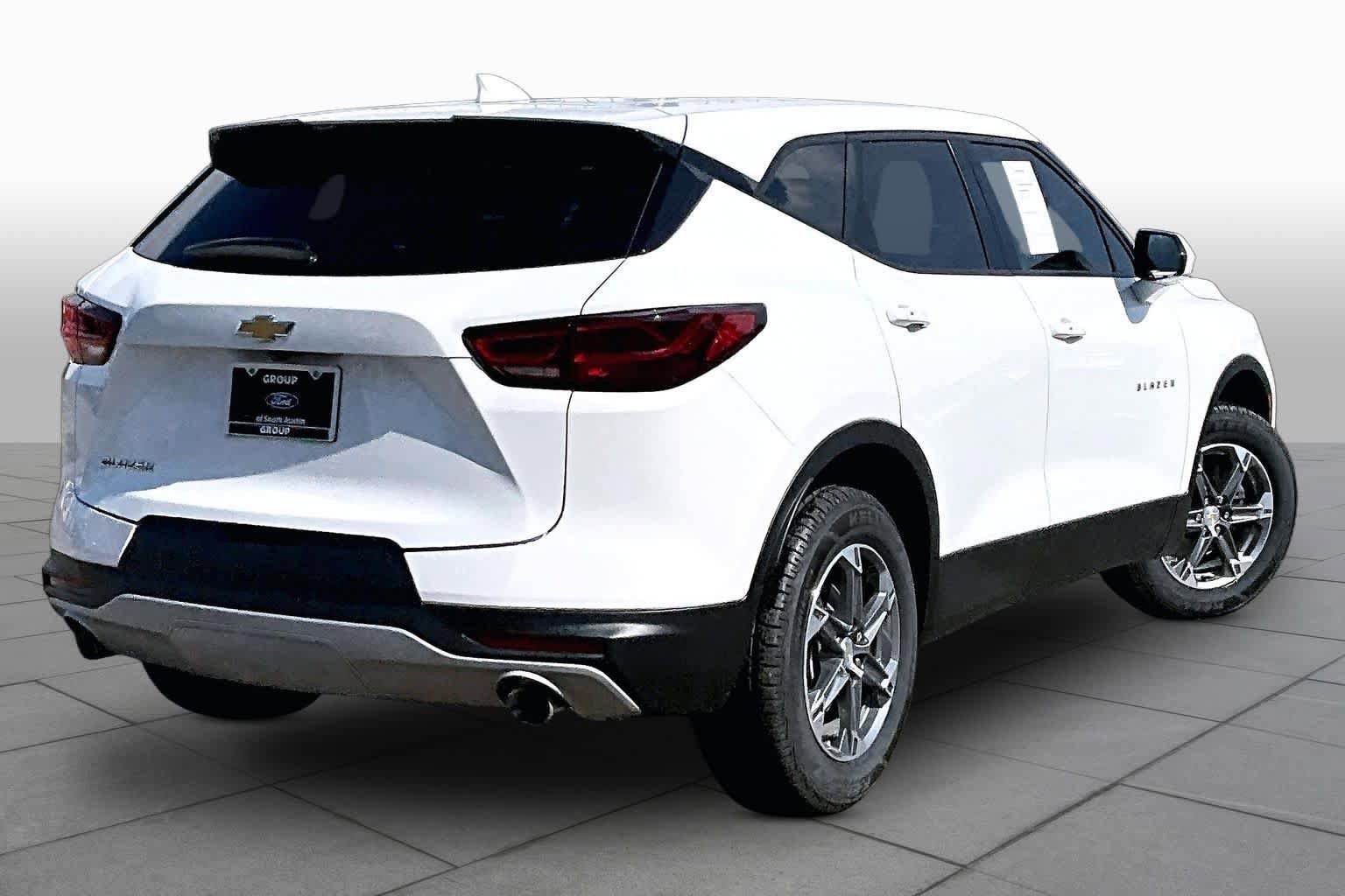 Used 2023 Chevrolet Blazer LT w/ Driver Confidence Package FWD image 7