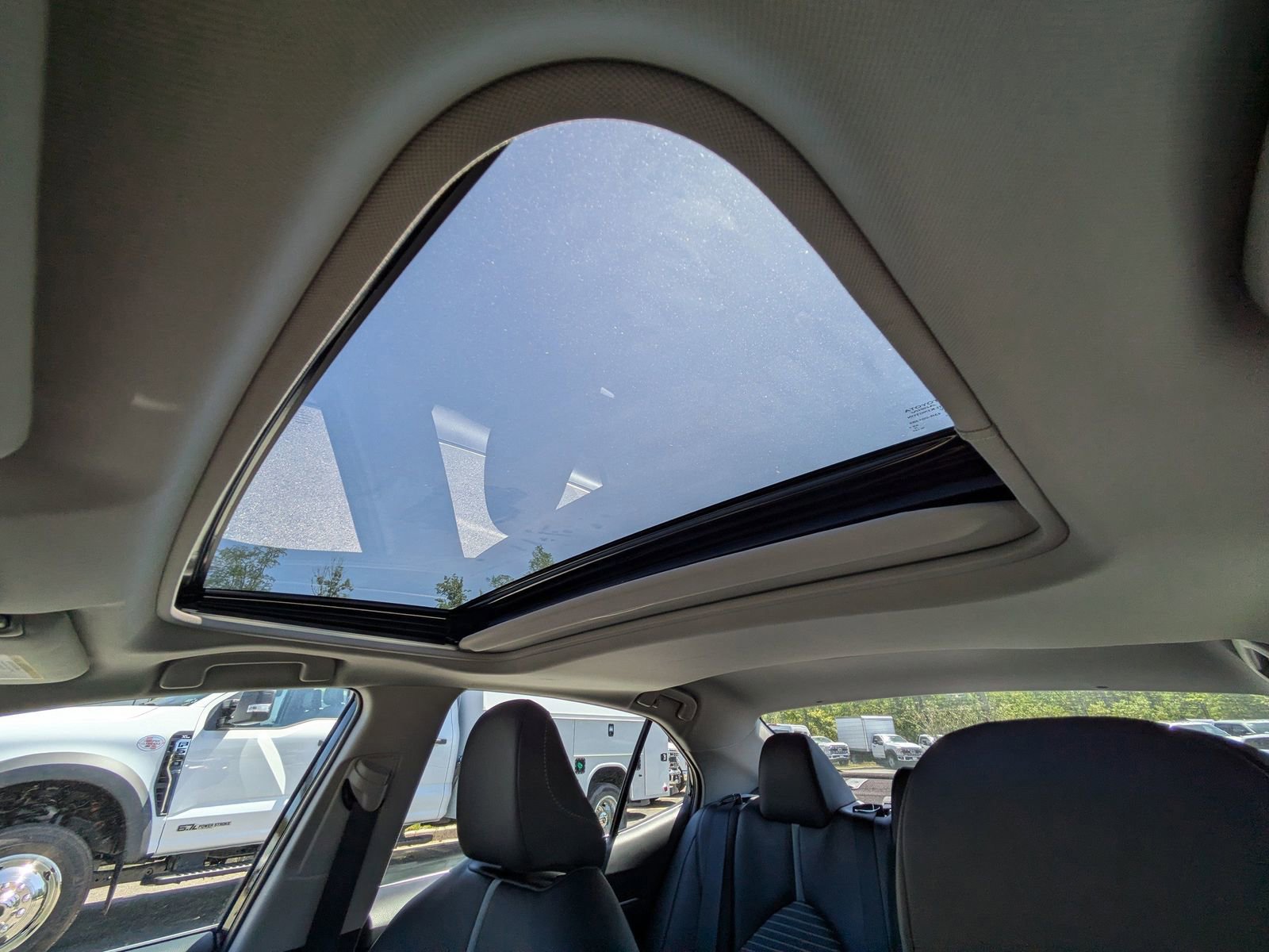 Used 2024 Toyota Camry SE w/ Convenience Package FWD image 13