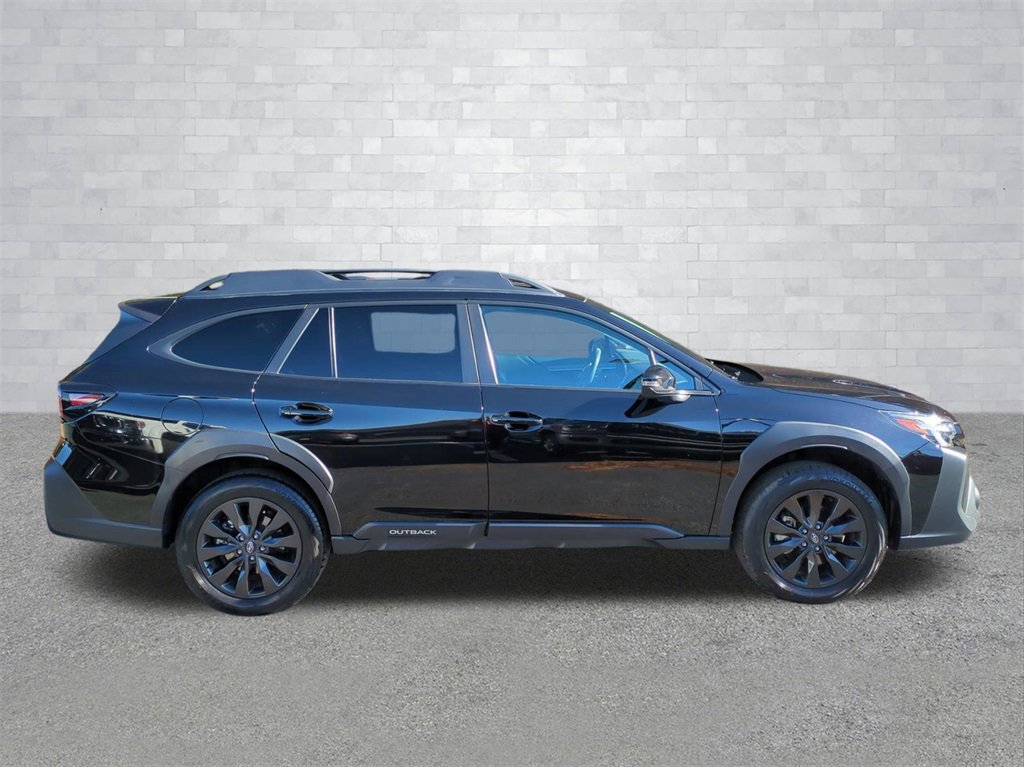 Used 2023 Subaru Outback Onyx Edition image 3