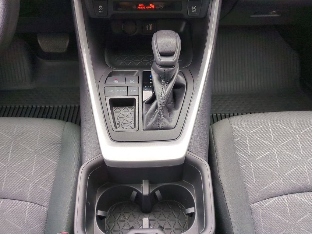 Used 2023 Toyota RAV4 XLE w/ Convenience Package FWD image 22