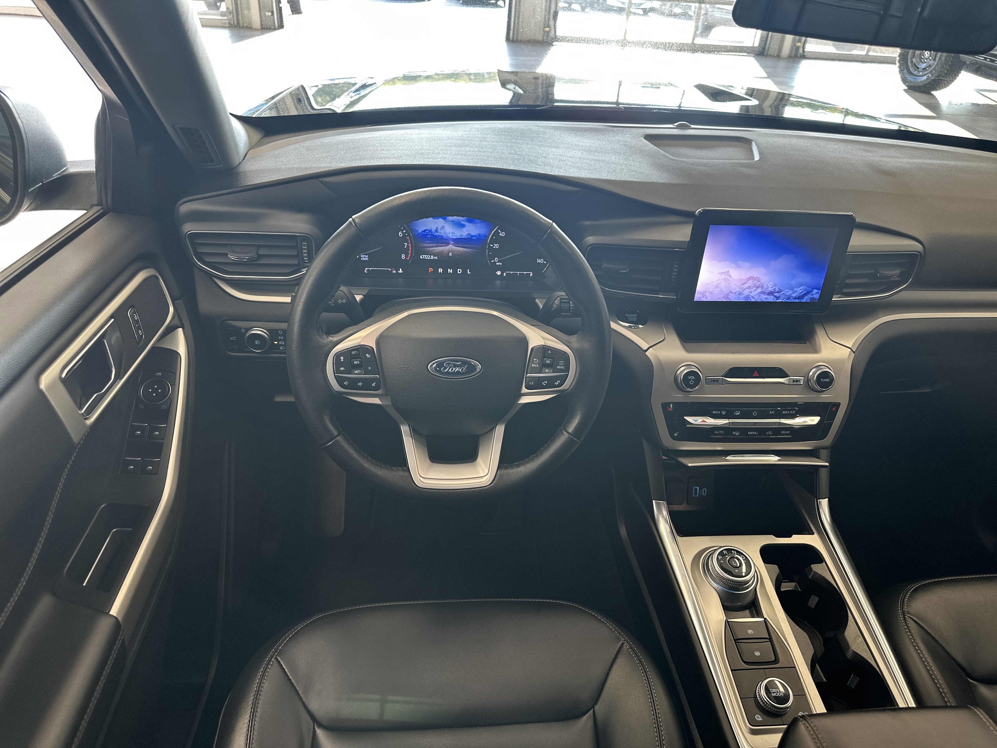 Certified 2022 Ford Explorer XLT w/ Equipment Group 202A image 11