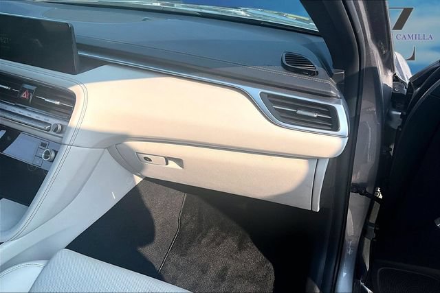 Used 2025 Genesis G70 2.5T AWD/4WD image 16