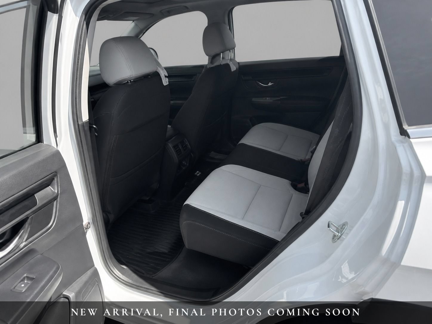 Used 2023 Honda CR-V EX image 6