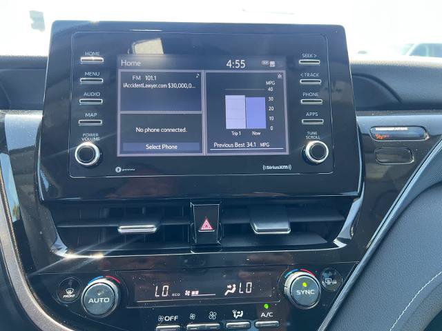Used 2022 Toyota Camry SE FWD image 19
