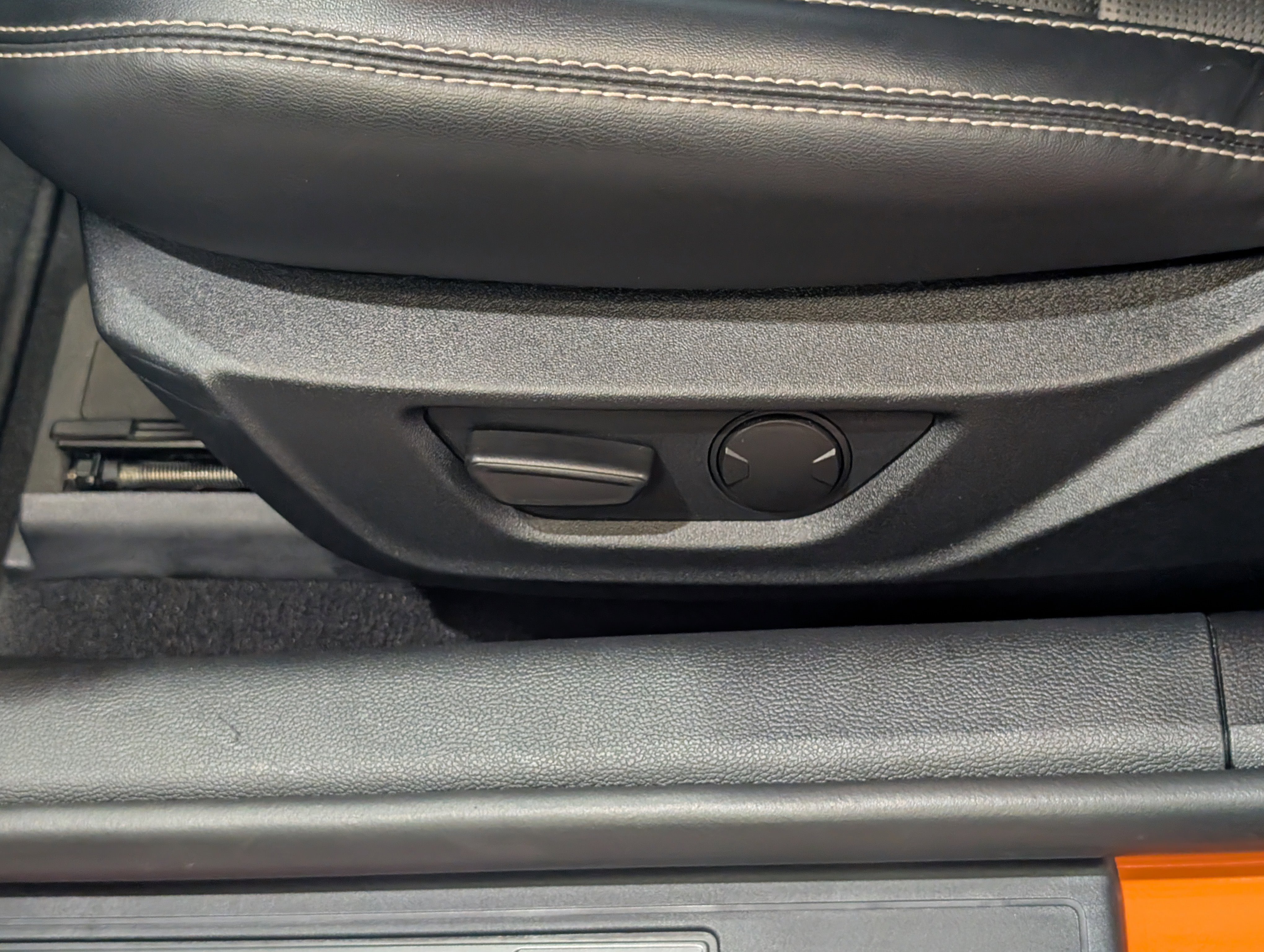 Certified 2020 Ford Mustang Shelby GT500 w/ Technology Package image 17