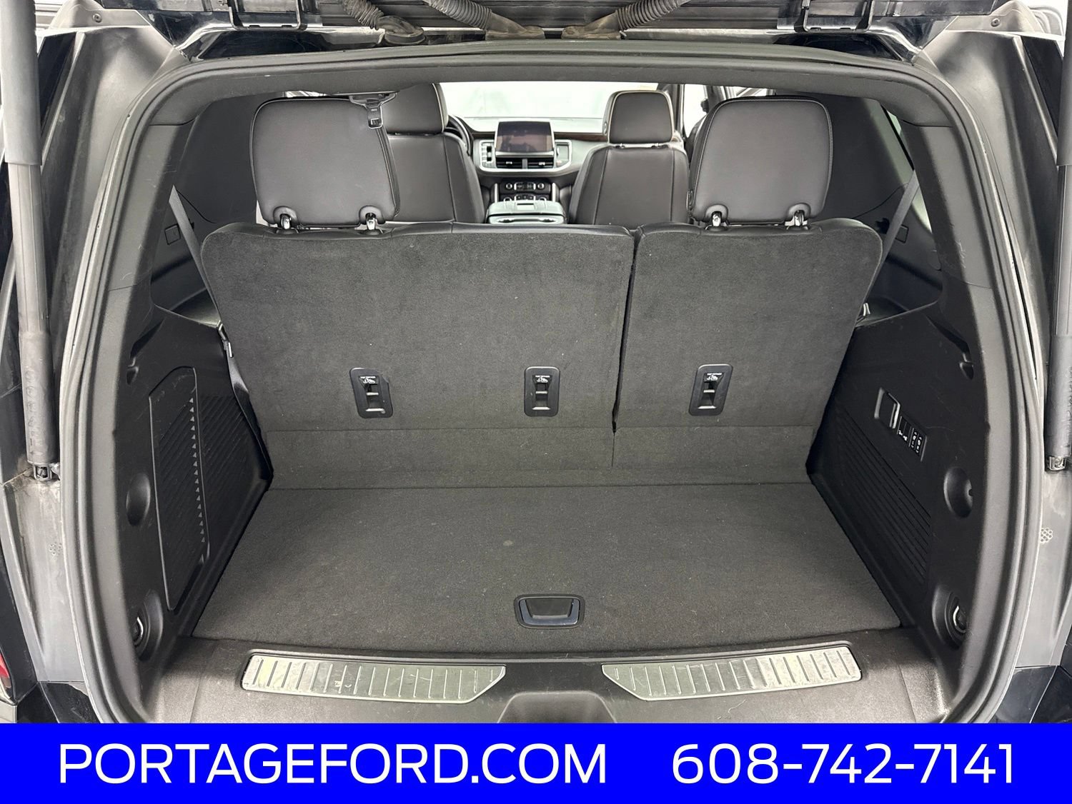 Used 2023 Chevrolet Tahoe Premier AWD/4WD image 45