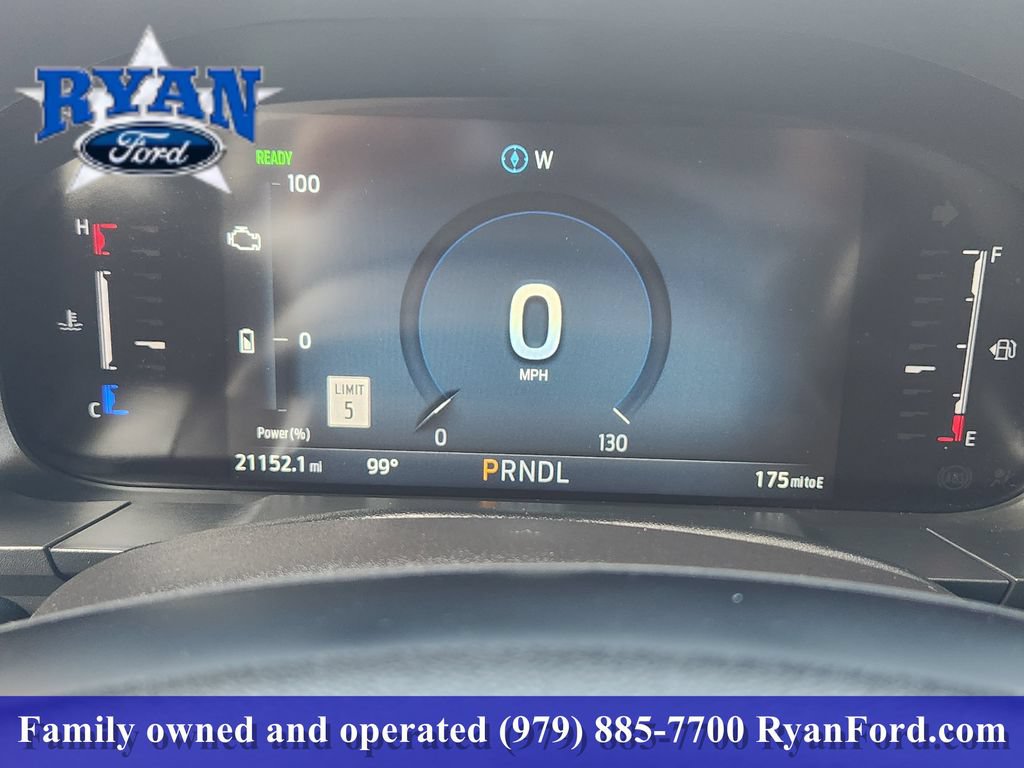Certified 2025 Ford Maverick Lariat w/ 4K Tow Package AWD/4WD image 10