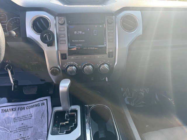 Used 2018 Toyota Tundra SR5 w/ SR5 Upgrade Package AWD/4WD image 18