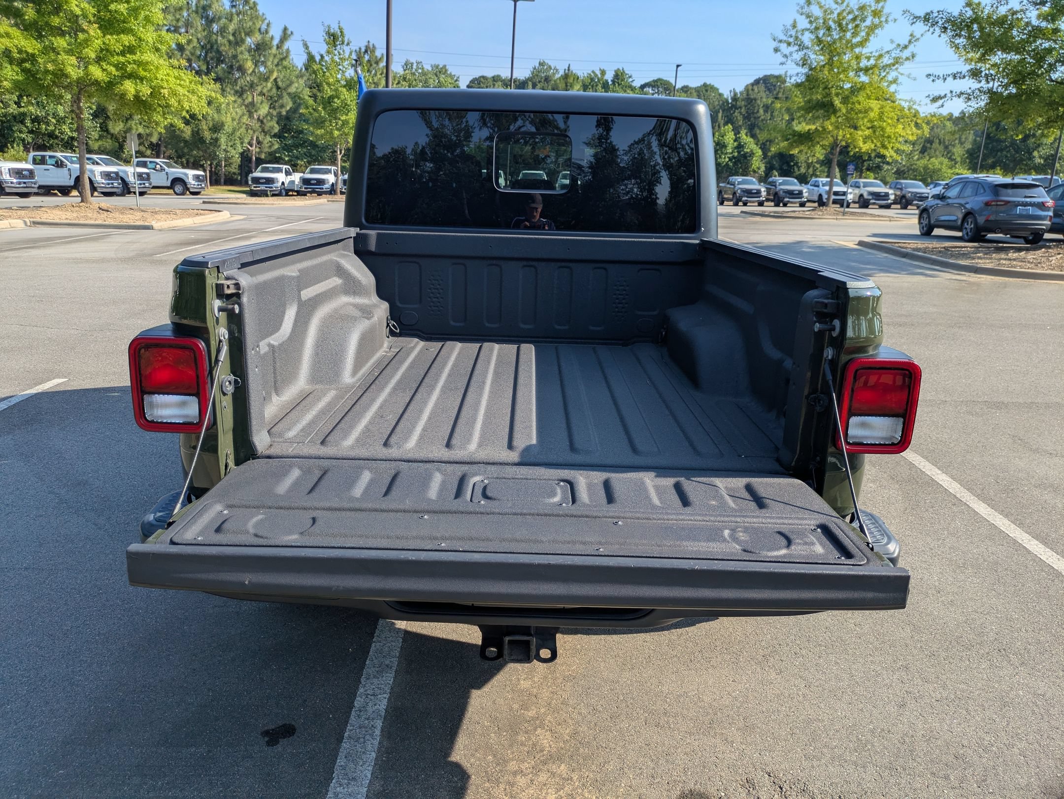 Used 2021 Jeep Gladiator Sport AWD/4WD image 35