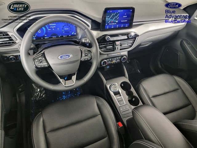 Certified 2022 Ford Escape Titanium w/ Class II Trailer Tow Package image 33