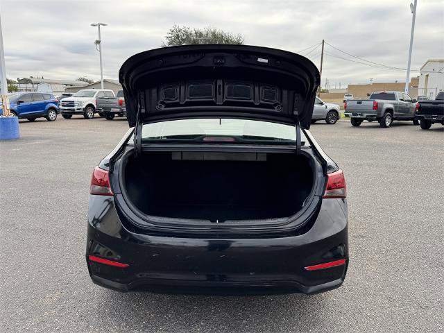 Used 2021 Hyundai Accent SE image 5