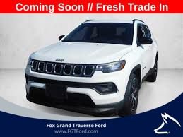 Used 2024 Jeep Compass Latitude AWD/4WD image 1