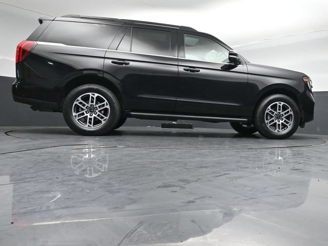 Certified 2025 Ford Expedition Active AWD/4WD image 45