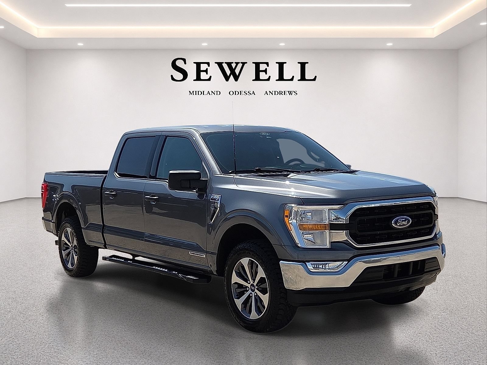 Certified 2022 Ford F150 XLT w/ Equipment Group 301A Mid RWD image 6