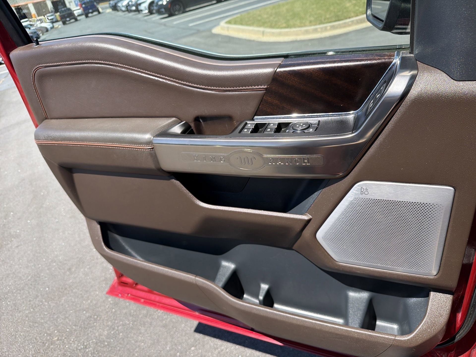 Certified 2022 Ford F150 King Ranch w/ Equipment Group 601A High image 25