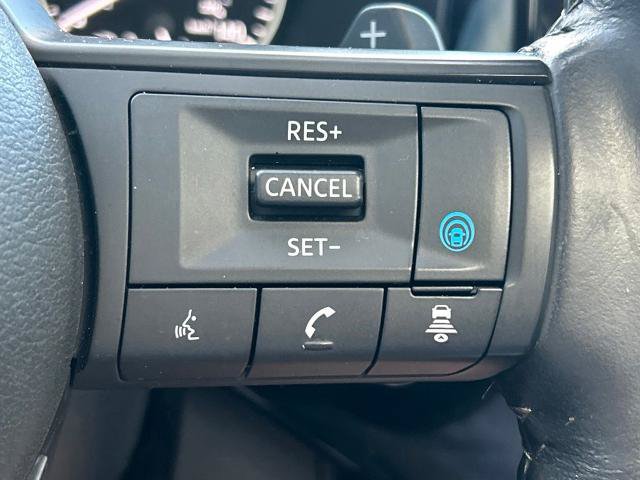 Used 2024 Nissan Pathfinder SV w/ SV Premium Package FWD image 26