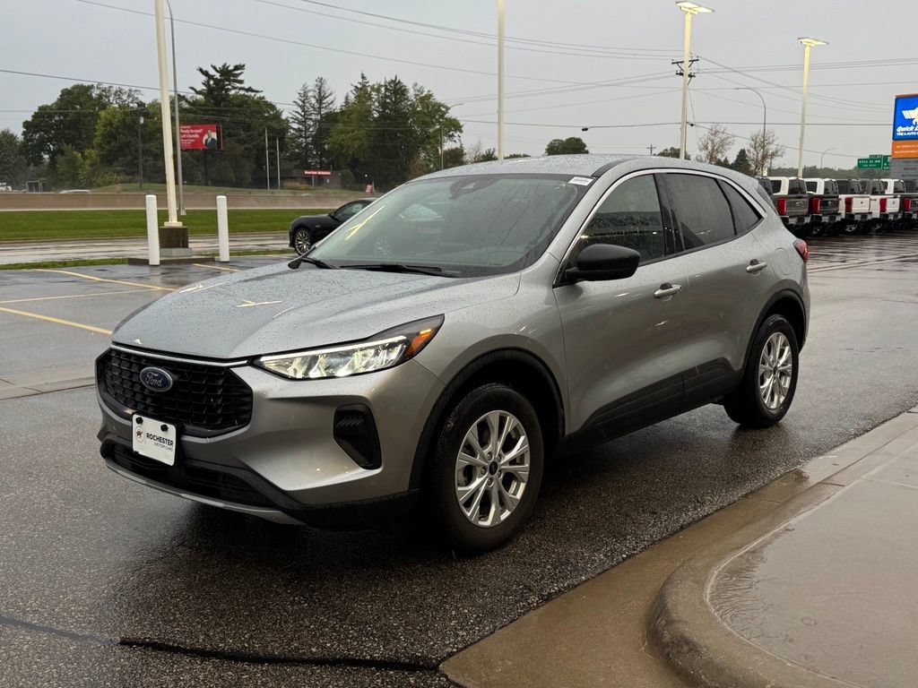 Certified 2024 Ford Escape Active AWD/4WD image 40