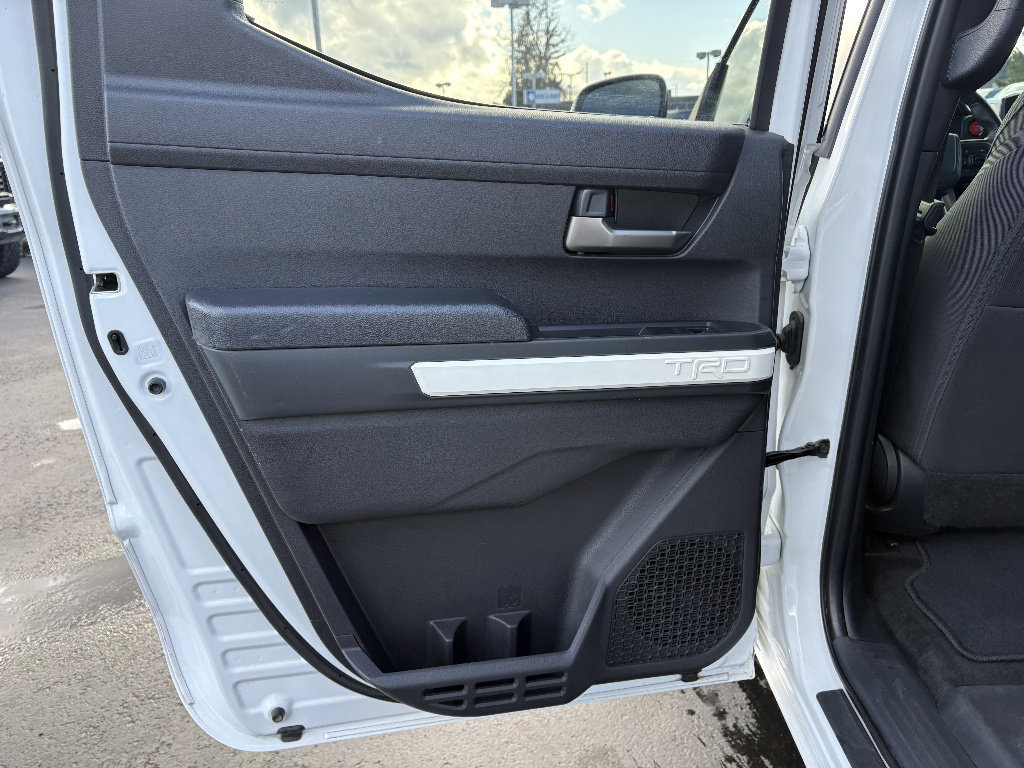 Used 2024 Toyota Tacoma TRD Off-Road AWD/4WD image 34