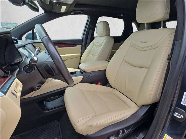Used 2019 Cadillac XT5 Luxury FWD image 16