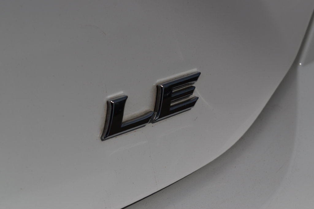 Used 2025 Toyota Camry LE FWD image 11