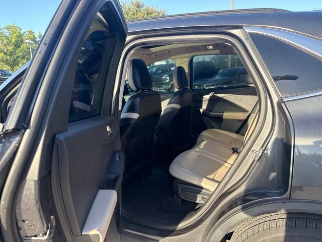 Certified 2020 Ford Escape Titanium w/ Titanium Premium Package 2.0 AWD/4WD image 15