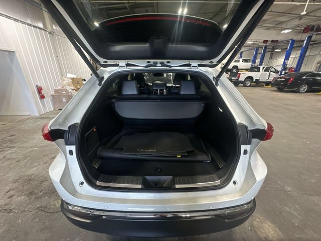 Used 2022 Toyota Venza Limited AWD/4WD image 25