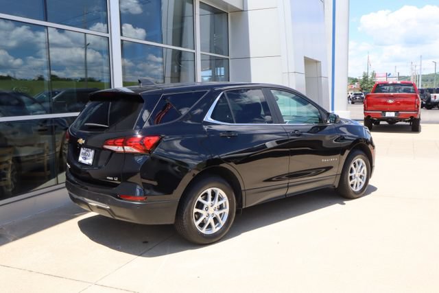 Used 2024 Chevrolet Equinox LT AWD/4WD image 3