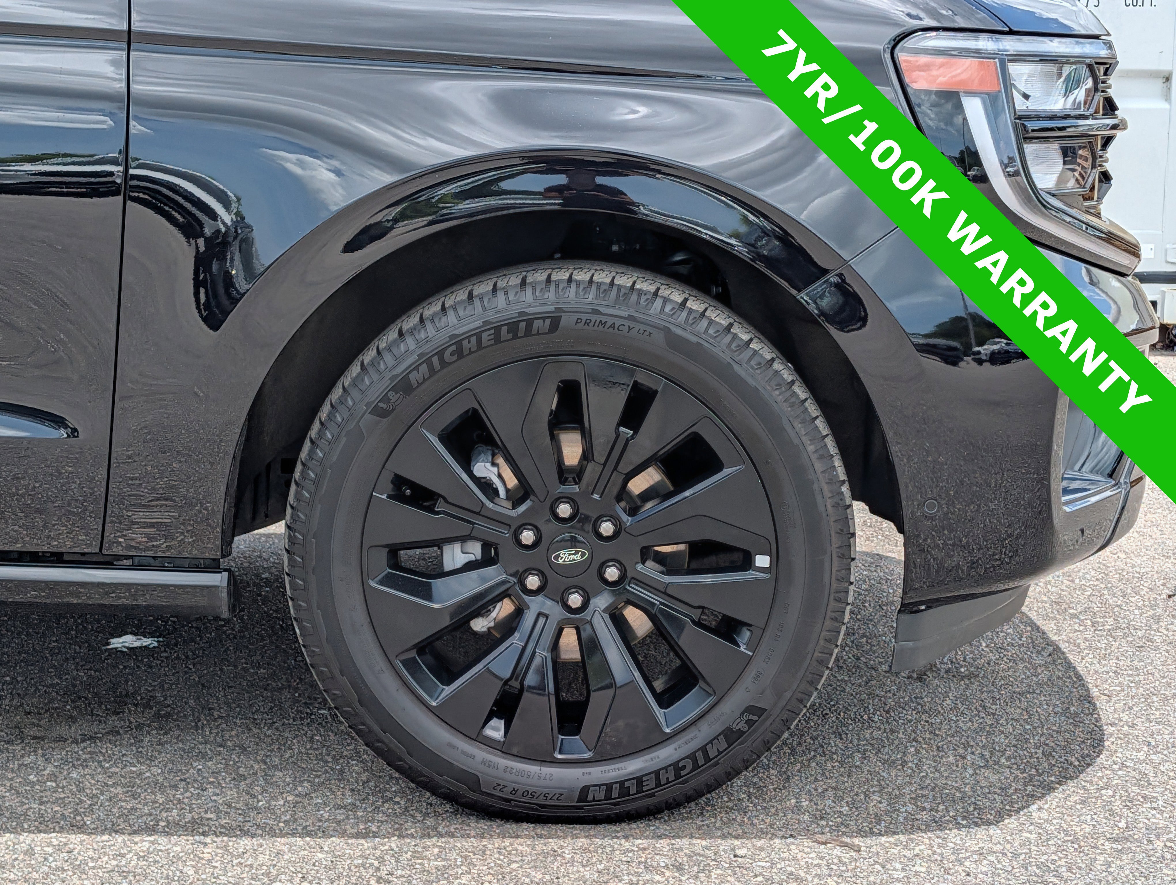 Certified 2025 Ford Expedition Platinum w/ Stealth Appearance Package AWD/4WD image 11