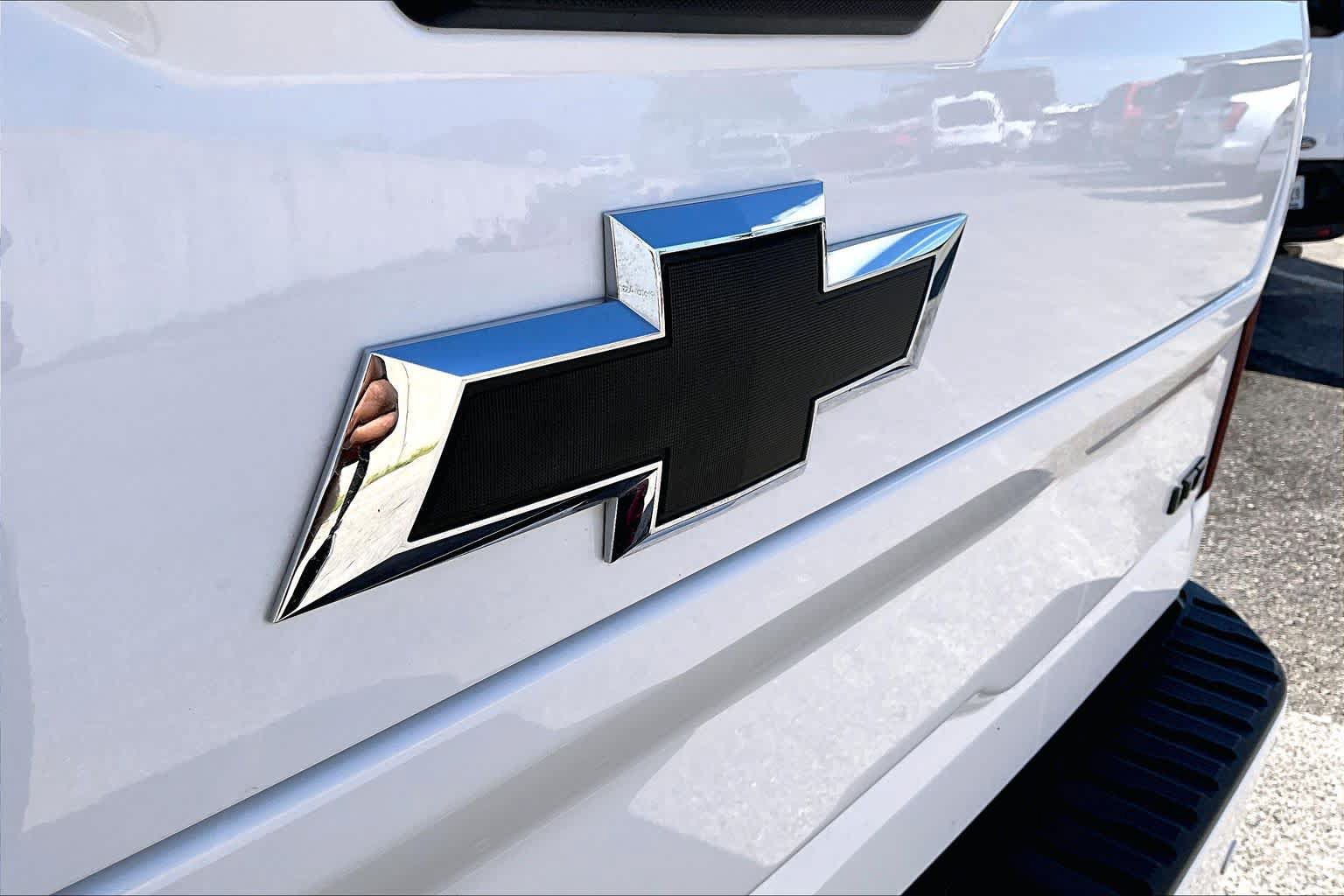 Used 2023 Chevrolet Silverado 2500 LTZ w/ LTZ Plus Package AWD/4WD image 31