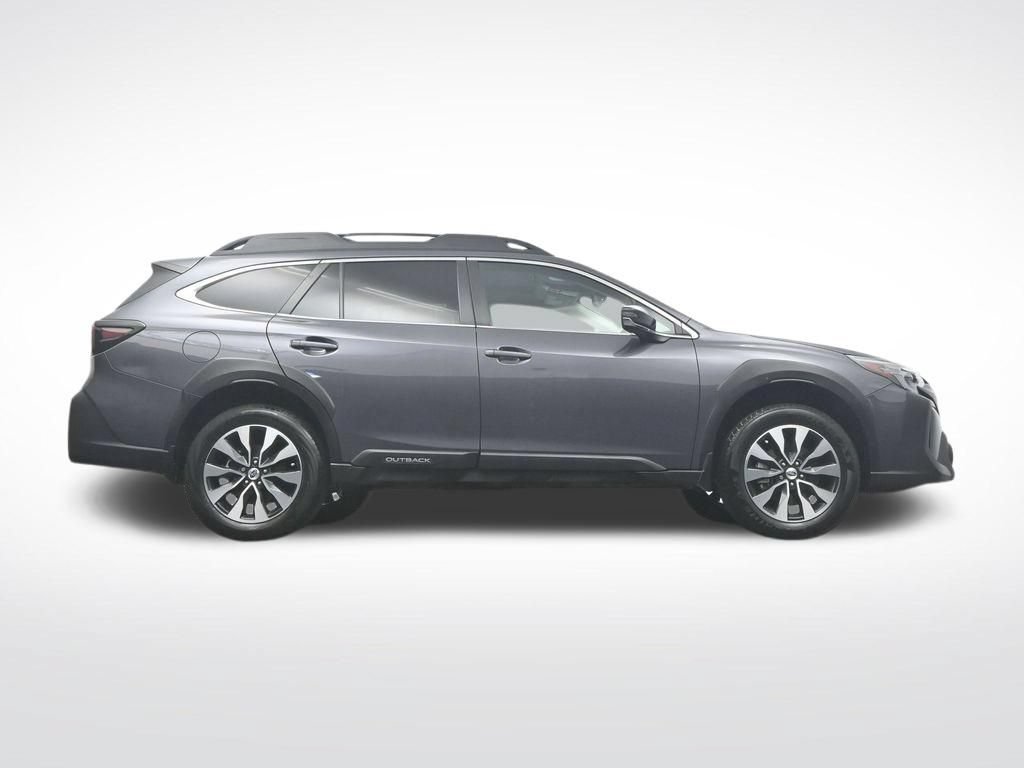 Used 2025 Subaru Outback Limited AWD/4WD image 44
